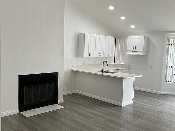 4th image of 10234 Tujunga Canyon Blvd APT 303