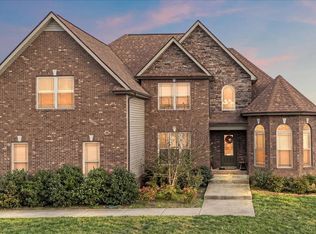 3880 Maliki Dr, Clarksville, TN