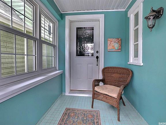 4th image of 2834 Rae STREET