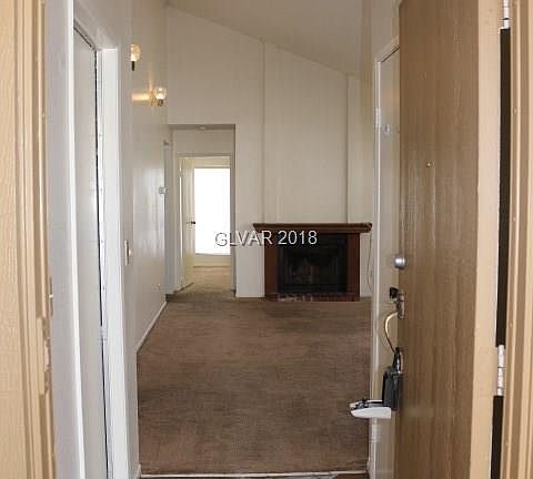 3rd image of 2119 San Simeon St