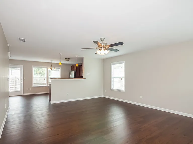 1334 Haestad Ct — Photo 7