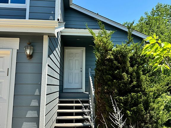 2nd image of 9882 Saybrook St