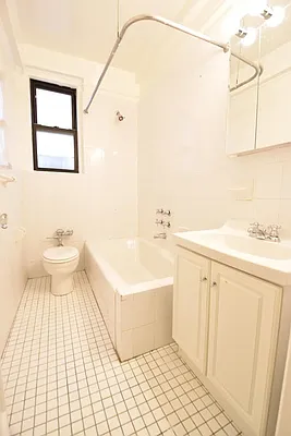 Rented by (Legacy) NY Quality Living Uptown | media 19