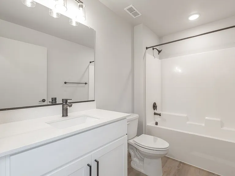4202 NE Morrow Rd — Photo 45