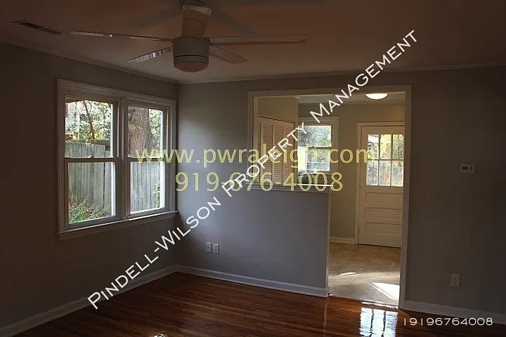 2212 Bernard St — Photo 6