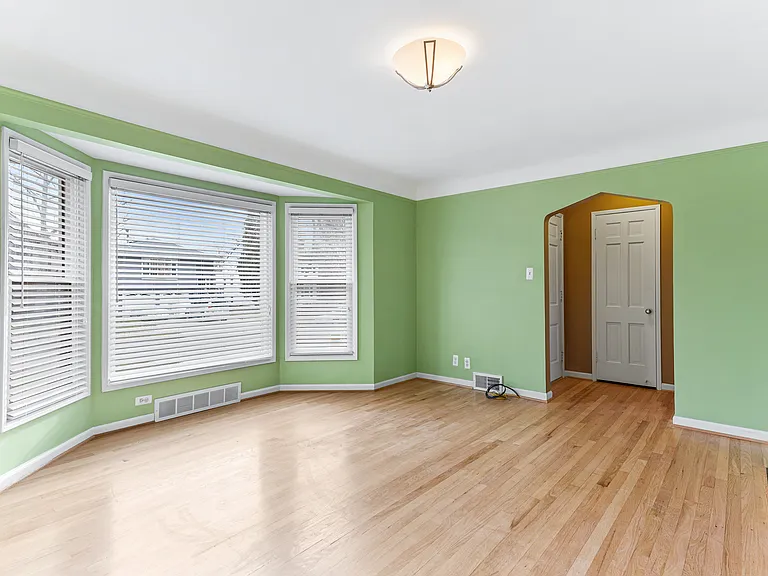4217 Cooper Ave — Photo 8