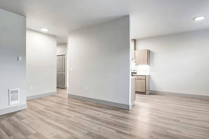 River Ridge Apartments — Photo 3