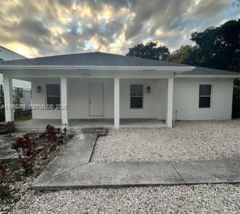 1st image of 1724 NW 1st Pl #0