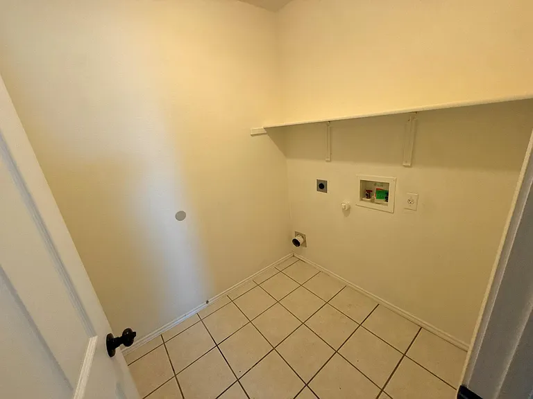 116 Spur Cv — Photo 16