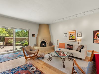 831 Colonitas Campestres, Santa Fe, NM, 87501