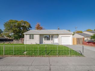 4401 Iowa Ave, Sacramento, CA 95824