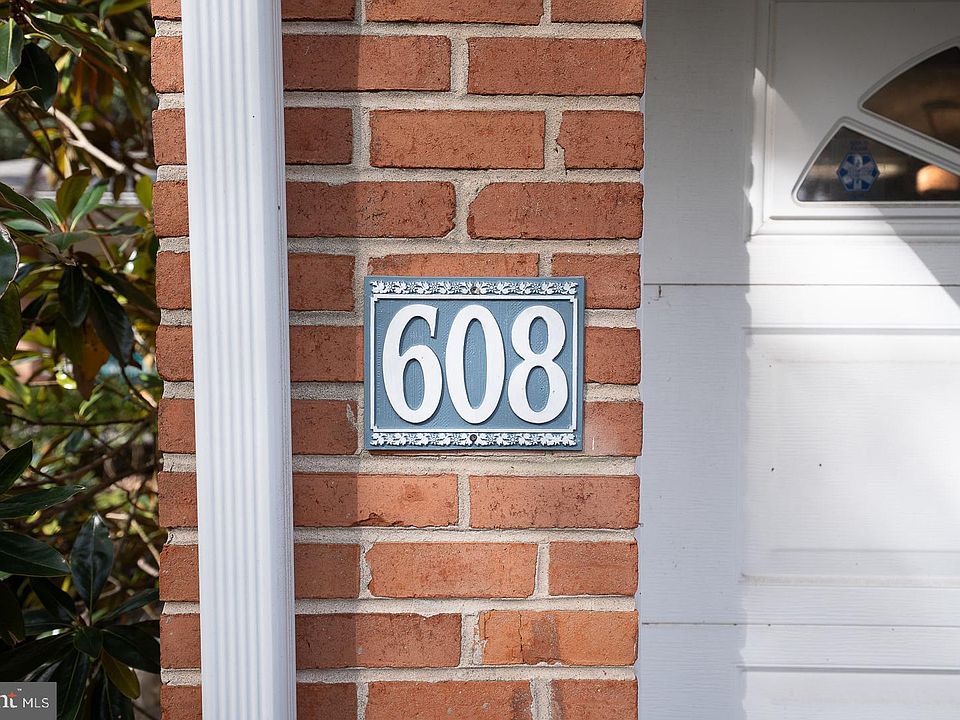 608 Old School House Dr, Springfield, PA 19064 | Zillow