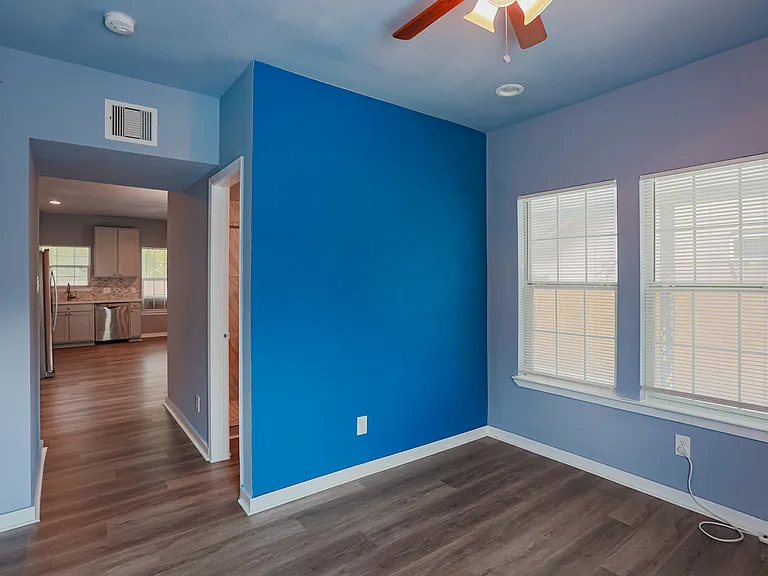 3203 Elgin St #A — Photo 15