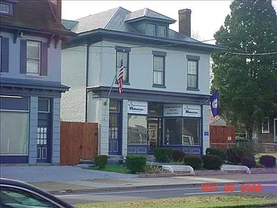 Building Photo 3