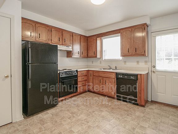 4th image of 282-3 Northridge Dr