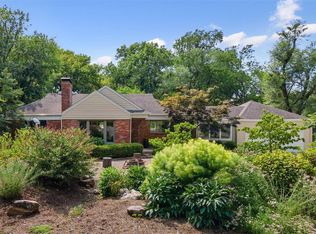 9 Oak Bend Dr, Saint Louis, MO 63124