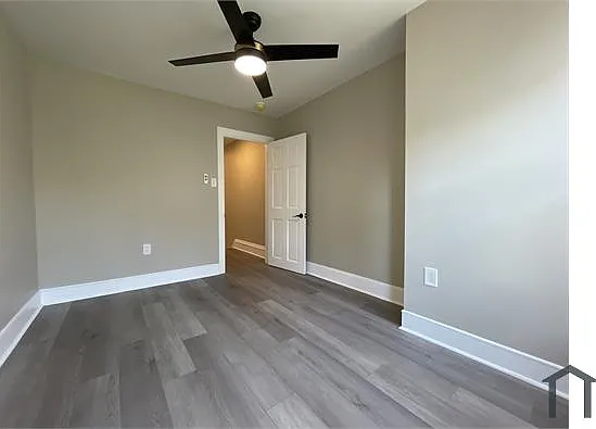 3 bed, 1150 sqft, $2,410 — Photo 3