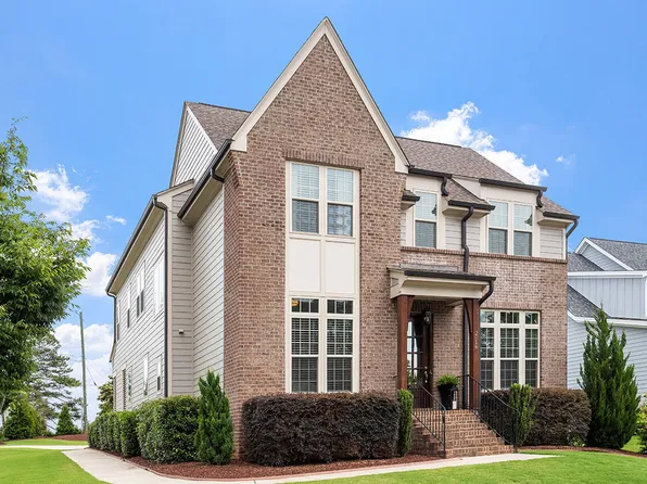 2016 Litchfield Downs Ln, Raleigh, NC 27612