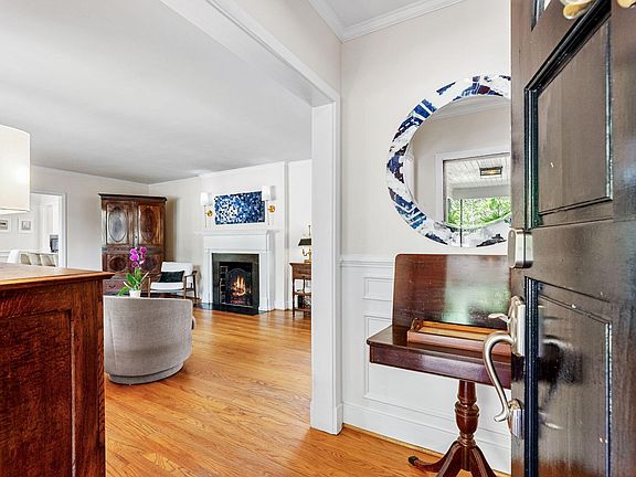 5th image of 3117 W Lake Forest Drive