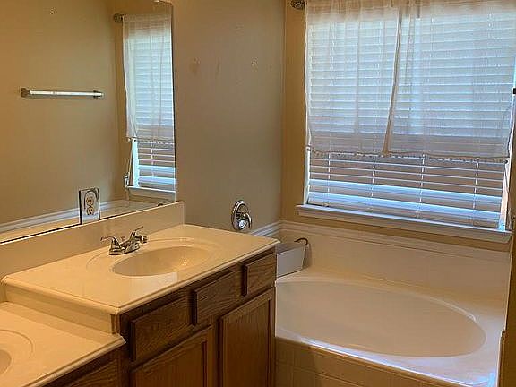 3rd image of 6809 Columbia Falls Dr