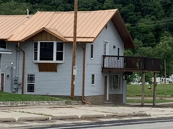 119 & 121 Main Street, Lynxville, WI 54626