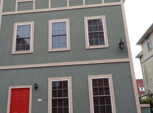 11 N Village Cir, Reinholds, PA 17569