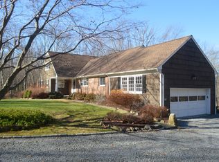 15 London Rd, Pound Ridge, NY 10576