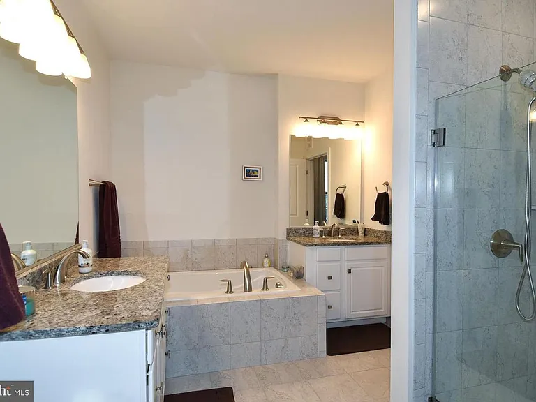 23610 Havelock Walk Ter — Photo 21