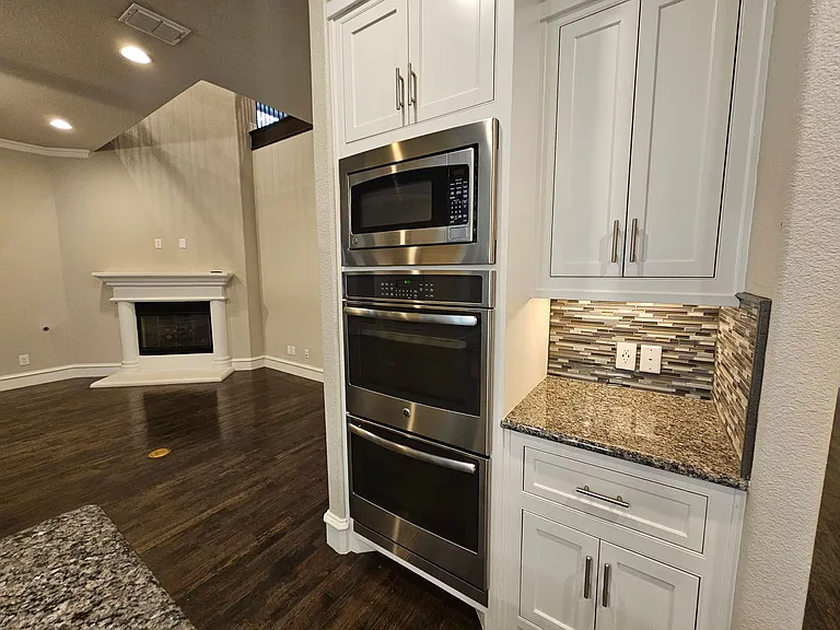 988 Shadyside Ln — Photo 15