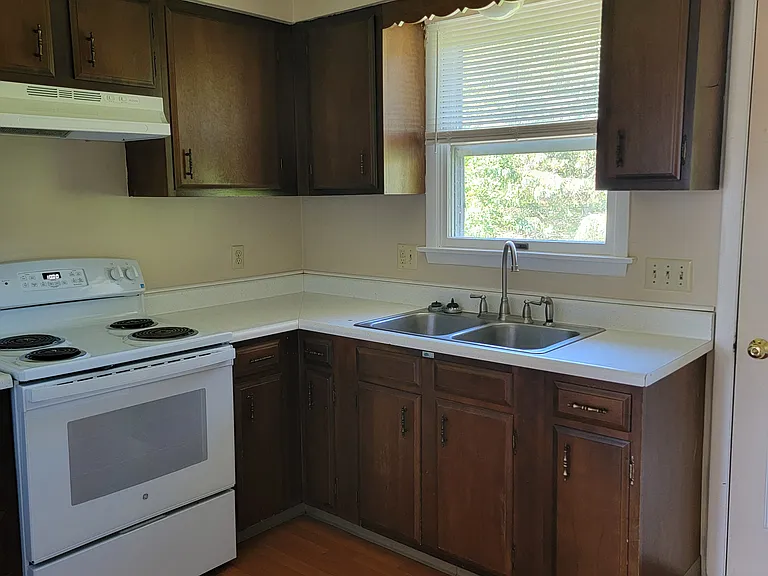 55 Fowler Rd #A-B — Photo 6