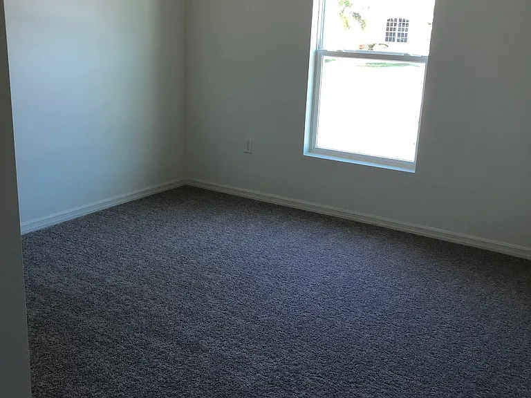 2937 SW Skyline St — Photo 30
