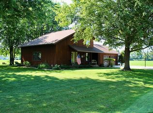 203 Maple Ln, Rochester, IL 62563