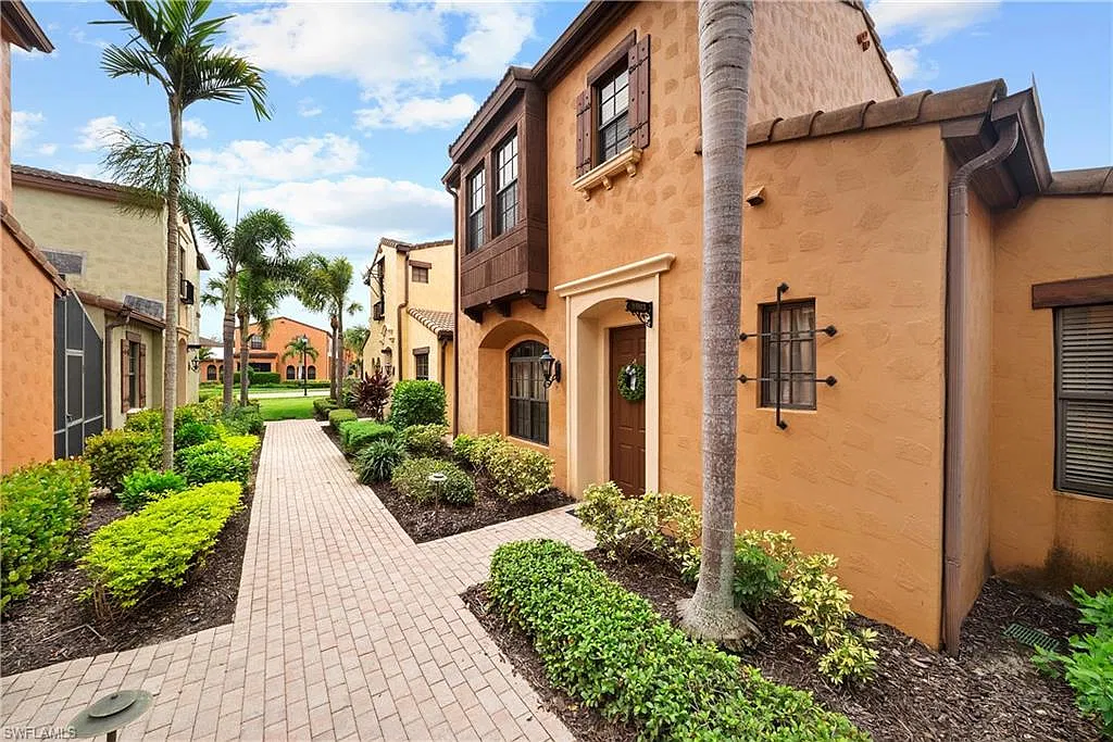 2 bed, 2.5 bath, 1480 sqft, $7,000 — Photo 4