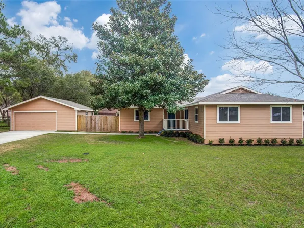 15026 Starboard Dr, Willis, TX 77318