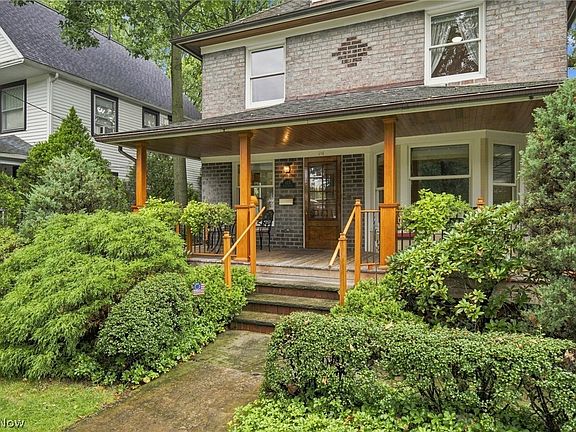 5th image of 173 Beech St