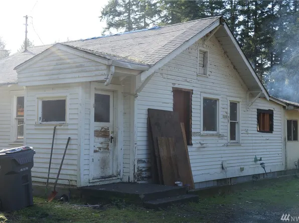 924 160th St E, Tacoma, WA 98445