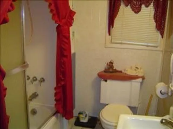 6 A St, Girardville, PA 17935
