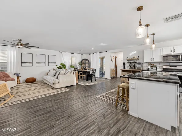 911 W Calle Calca, Sahuarita, AZ 85629