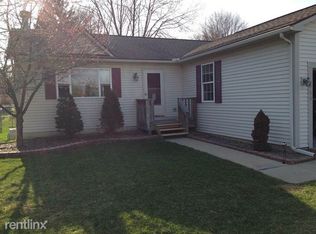 649 N Newburgh Rd, Westland, MI 48185