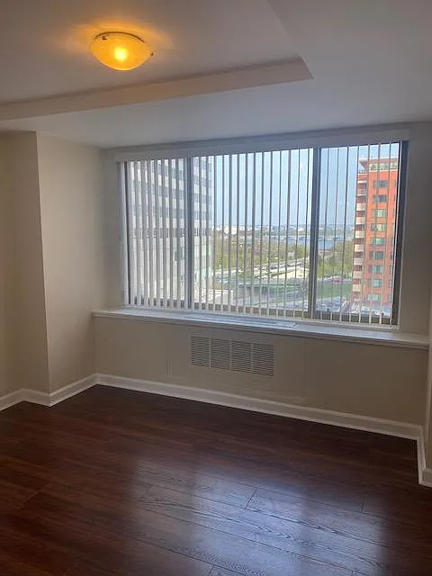 1 bed, 572 sqft, $2,000 — Photo 4