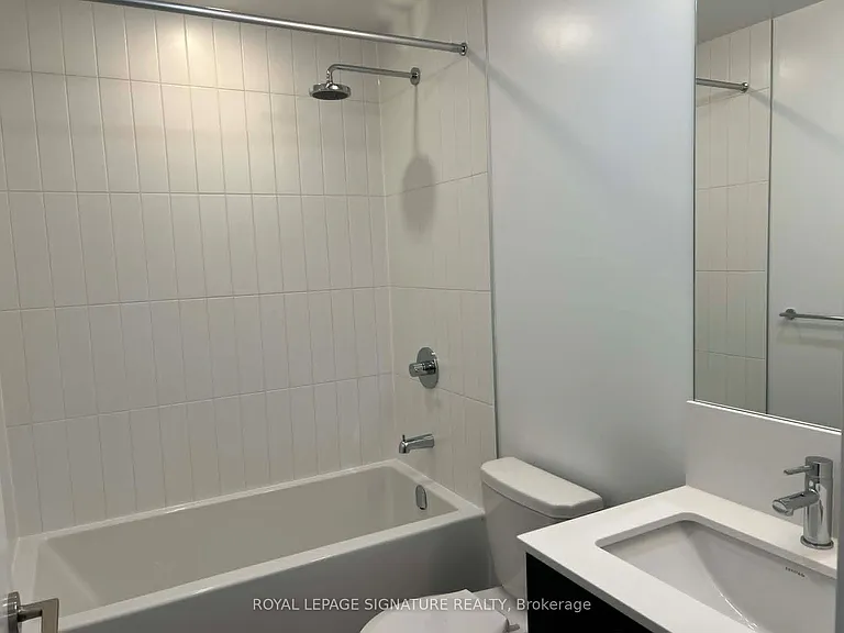 10 Oak St #1809 — Photo 4