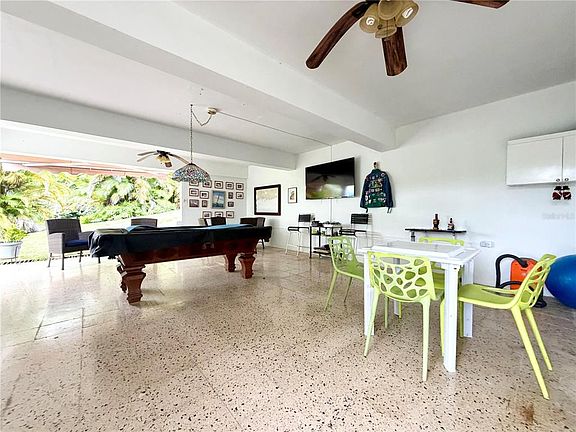 4th image of 1- E Villas De Monte Verde