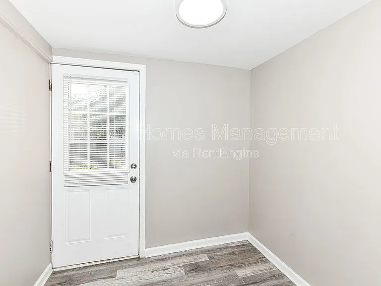 3848 N Capitol Ave — Photo 17