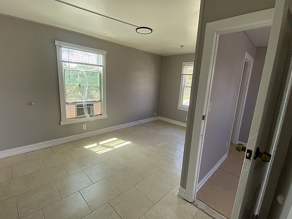 4th image of 600 49th St #4