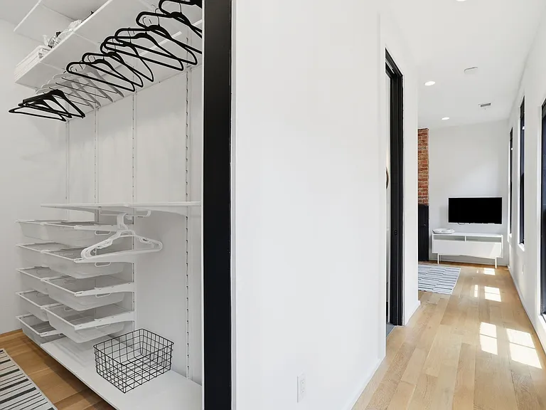 2608 E Broad St #2 — Photo 27