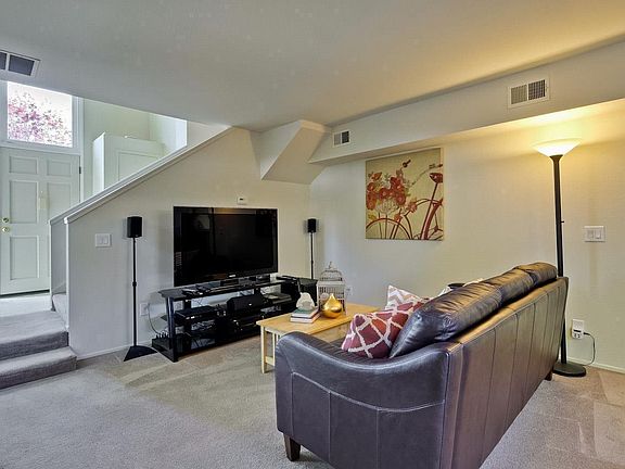 2nd image of 509 N 5th St