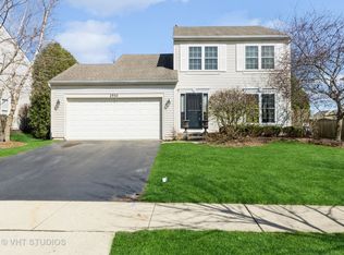 2930 Deerpath Ln, Carpentersville, IL 60110