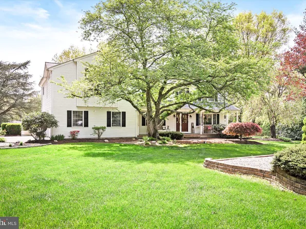 529 Old York Rd, Allentown, NJ 08501