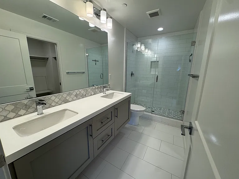 751 Talbot Ln — Photo 6