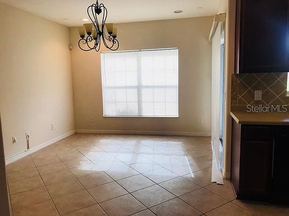 3rd image of 2939 Willowleaf Ln